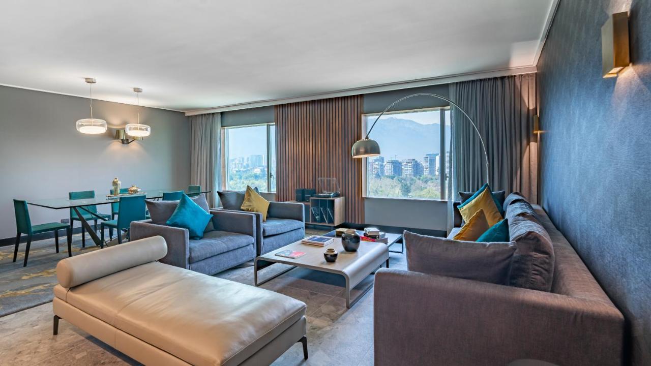 Pullman Santiago Vitacura Екстер'єр фото A suite at the hotel