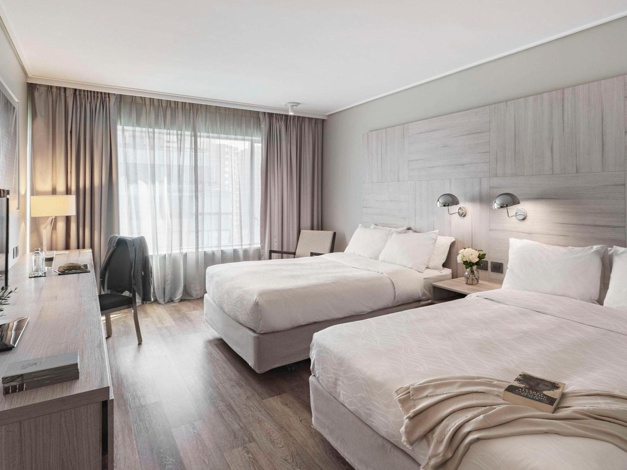 Pullman Santiago Vitacura Екстер'єр фото A typical room at the hotel