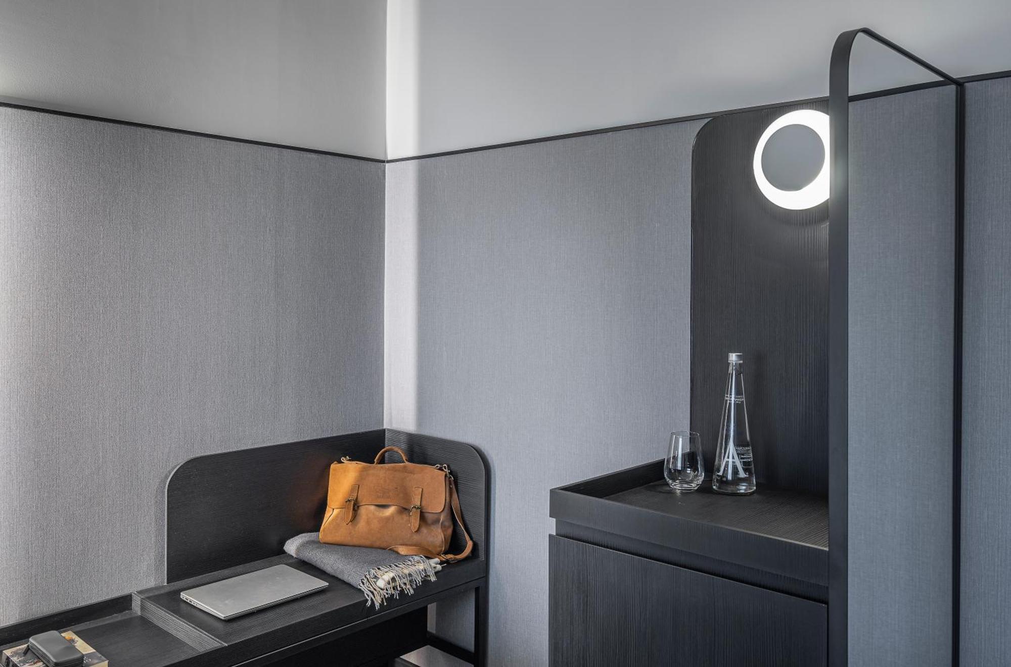 Pullman Santiago Vitacura Екстер'єр фото A room at the hotel